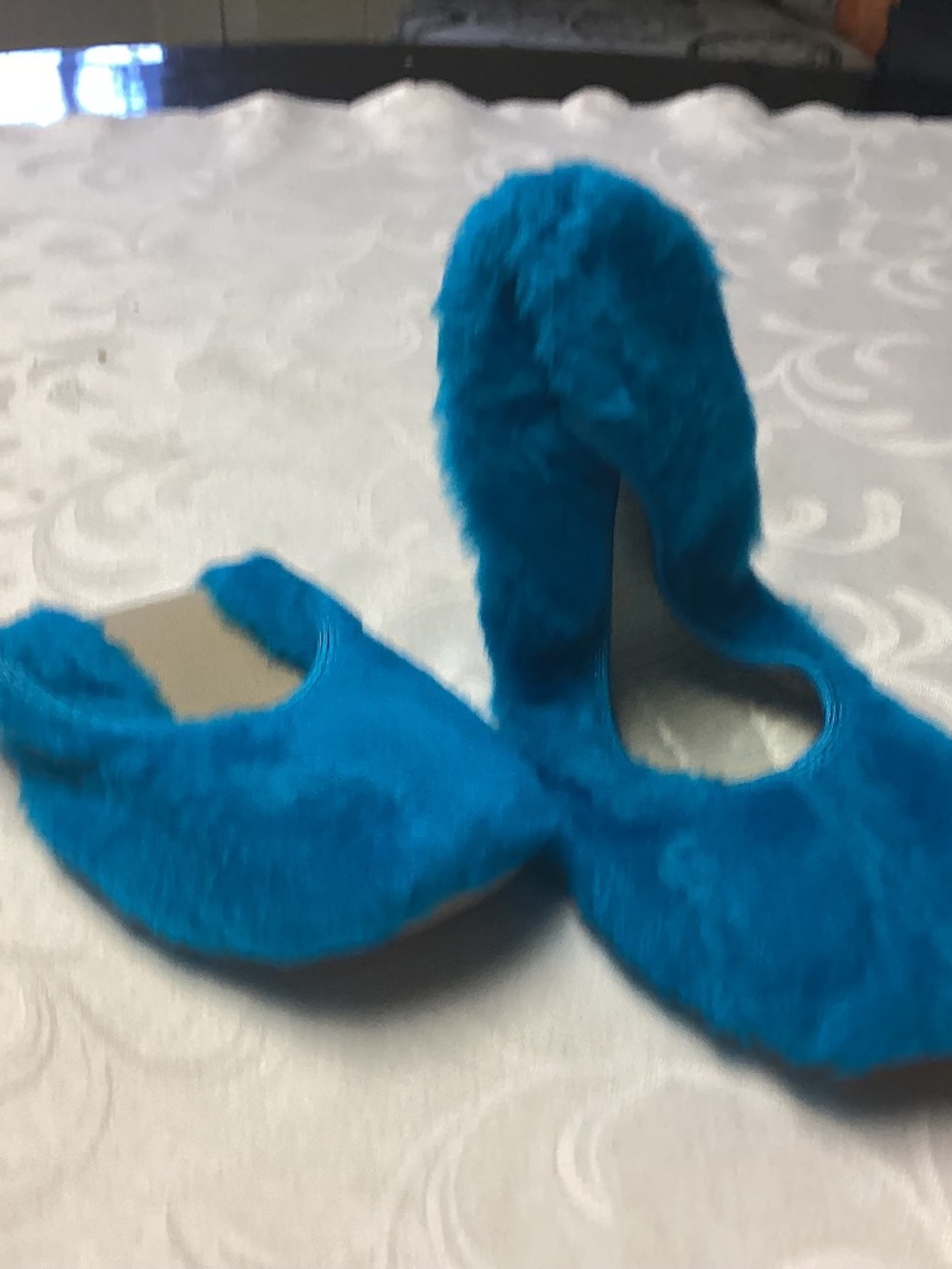 Blue fuzzy vintage slipper, size 10 ballet slippers